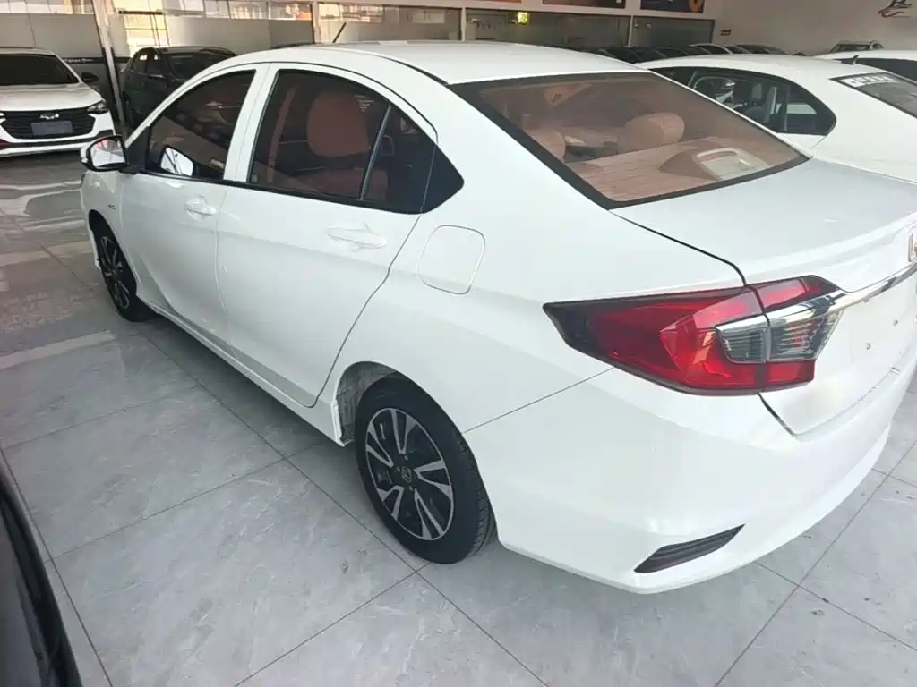 Honda Greiz 2018 2016 1.5L CVT Classic Edition