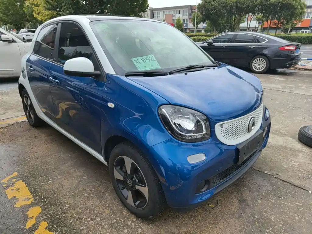 smart forfour 2018 2018 1.0L 52kW Passion Edition