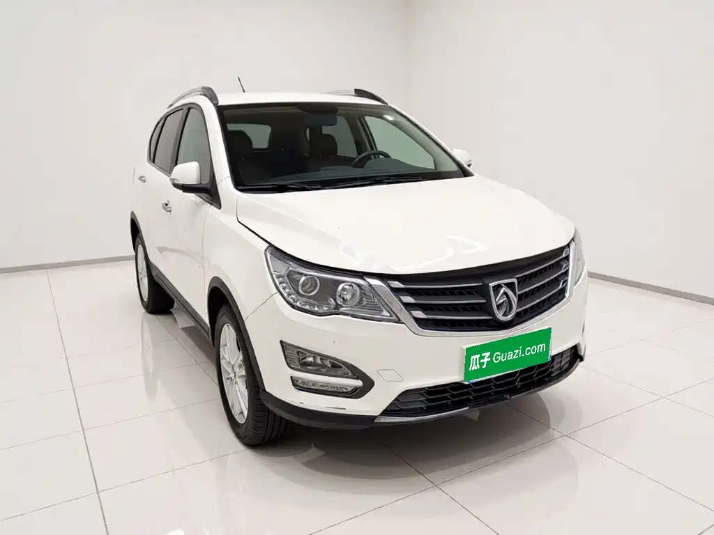 Baojun 560 2017 2016 1.5T Manual Elite