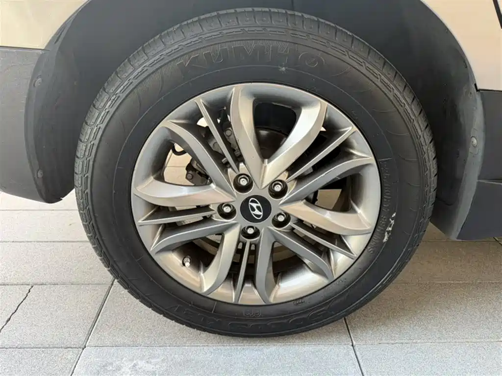 Hyundai Beijing Hyundai ix35 2015 2.0L Automatic 2WD Smart China V фото 25