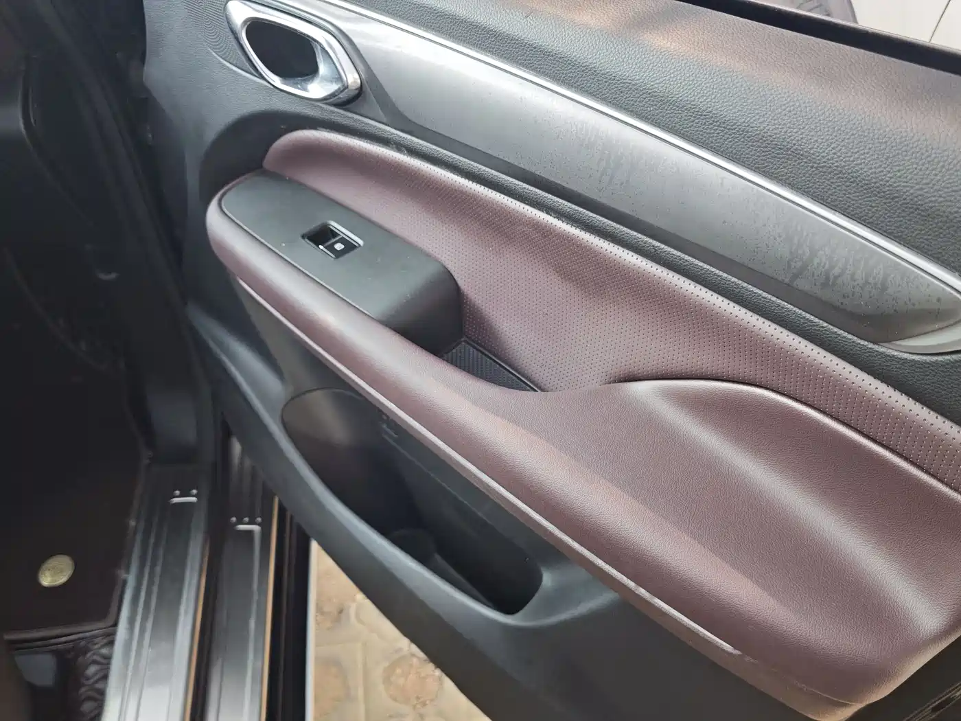 GAC Trumpchi Trumpchi M6 2021 270T DCT Elite Edition (7-Seater) фото 13