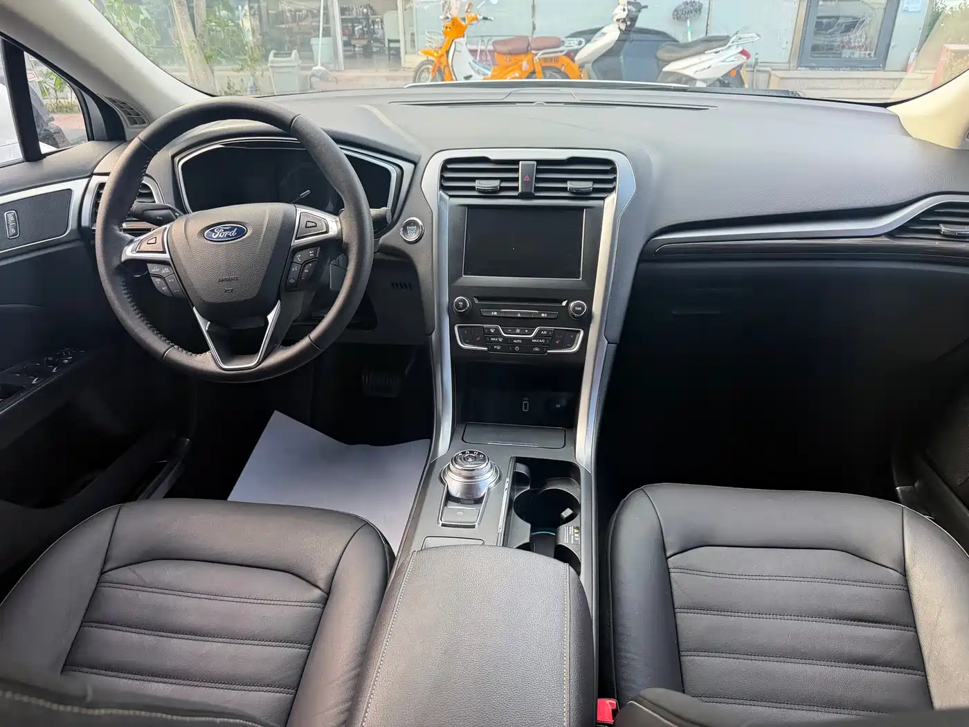 Photo 7 - Ford Mondeo