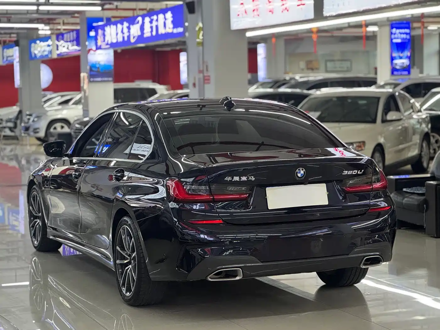 BMW 3 Series 2020 320Li M Sport Package фото 9