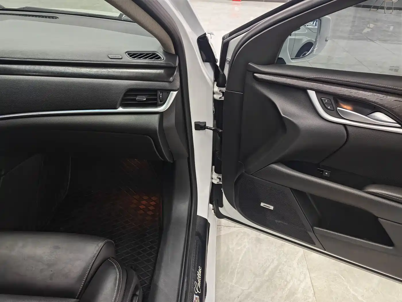 Cadillac XTS 2018 28T Elite фото 11