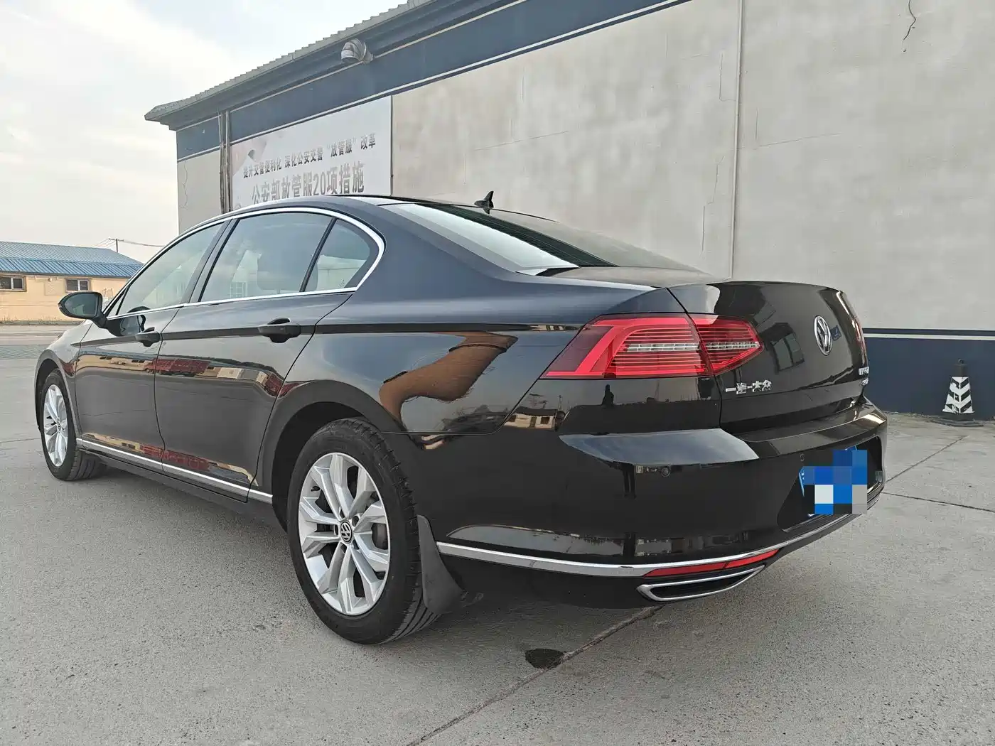 Volkswagen Magotan 2018 Facelift 330TSI DSG Luxury фото 6