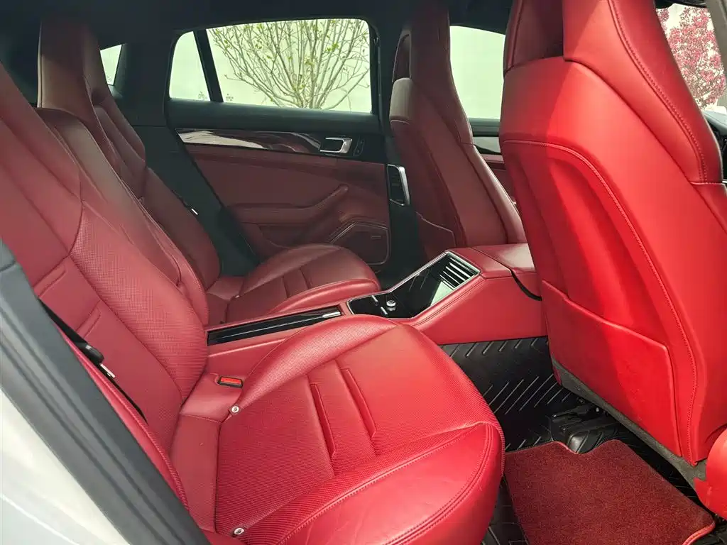PORSCHE PANAMERA NEW ENERGY