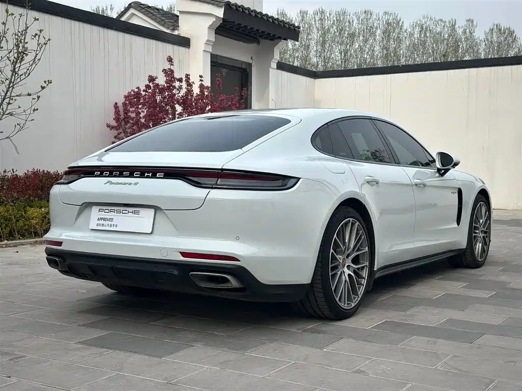 PORSCHE PANAMERA NEW ENERGY