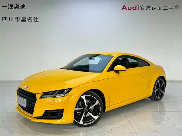 AUDI TT