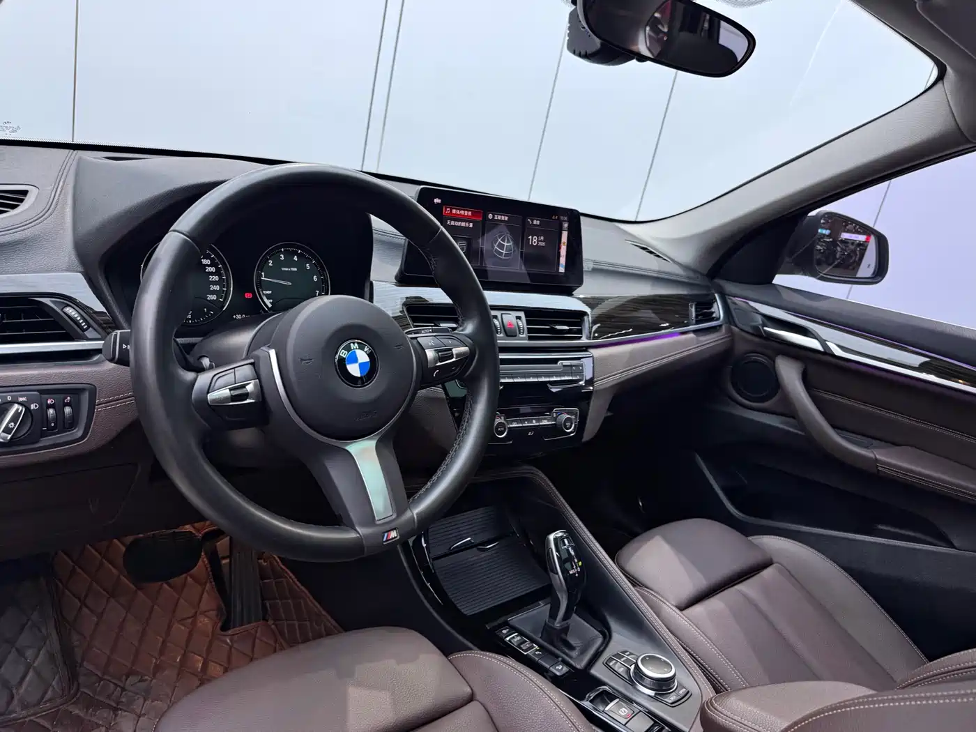 BMW X1 2020 xDrive25Li Premium Edition фото 17