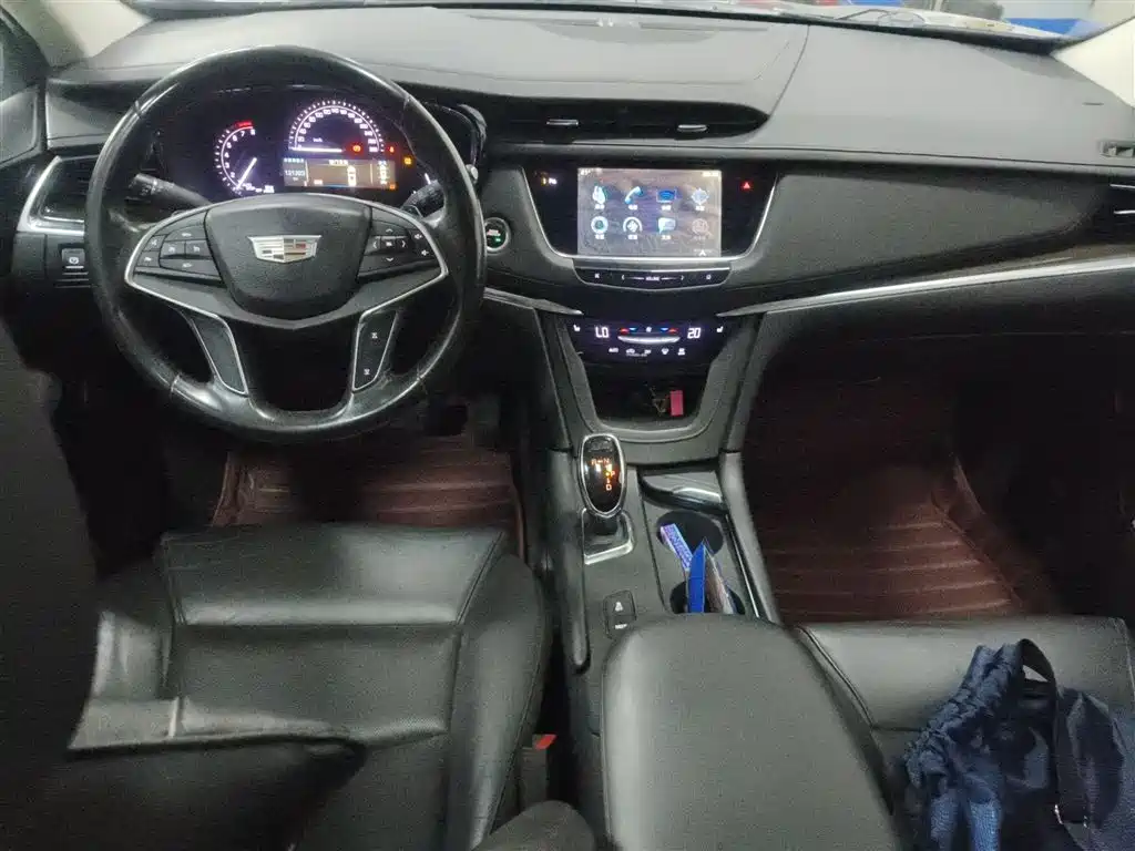 Cadillac XT5 2016 25T Luxury Model фото 13
