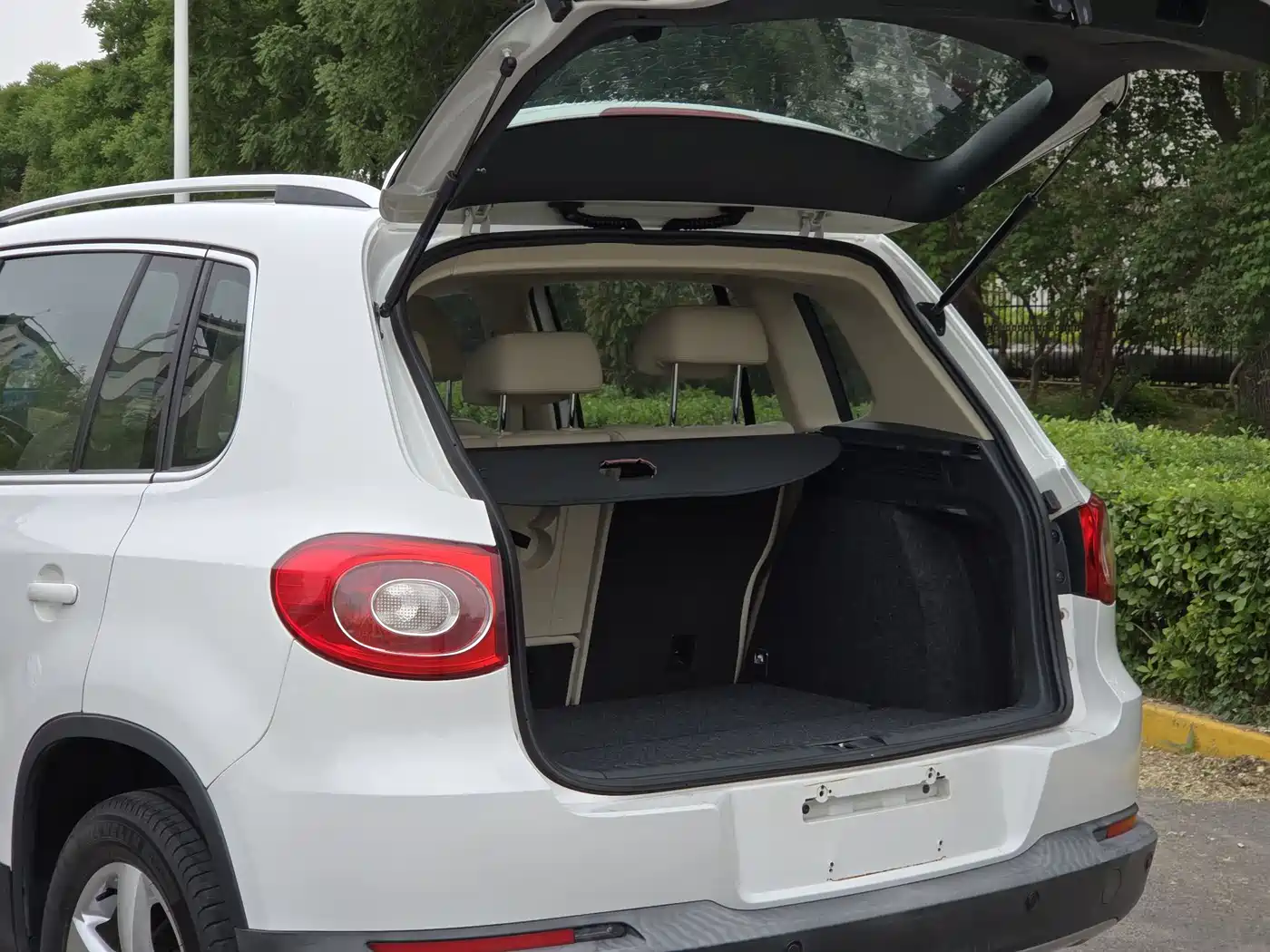 Volkswagen Tiguan 2012 1.8TSI Automatic 4WD Elite Edition фото 24