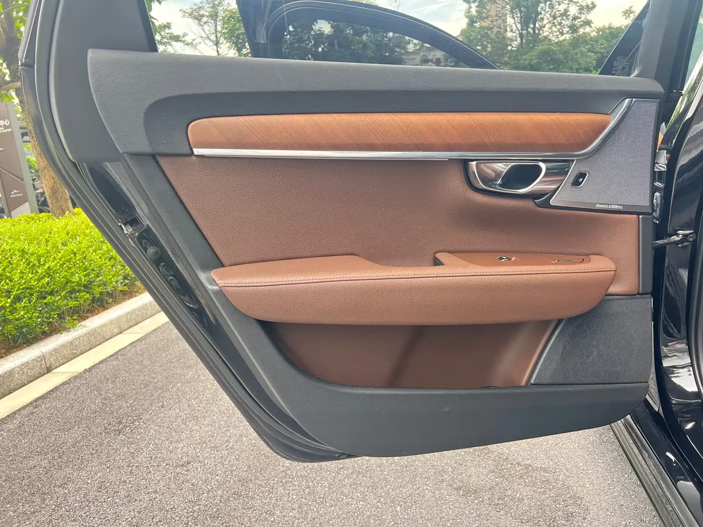 Фото 34 - Volvo S90