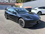 Фото 2 - Tesla Model 3