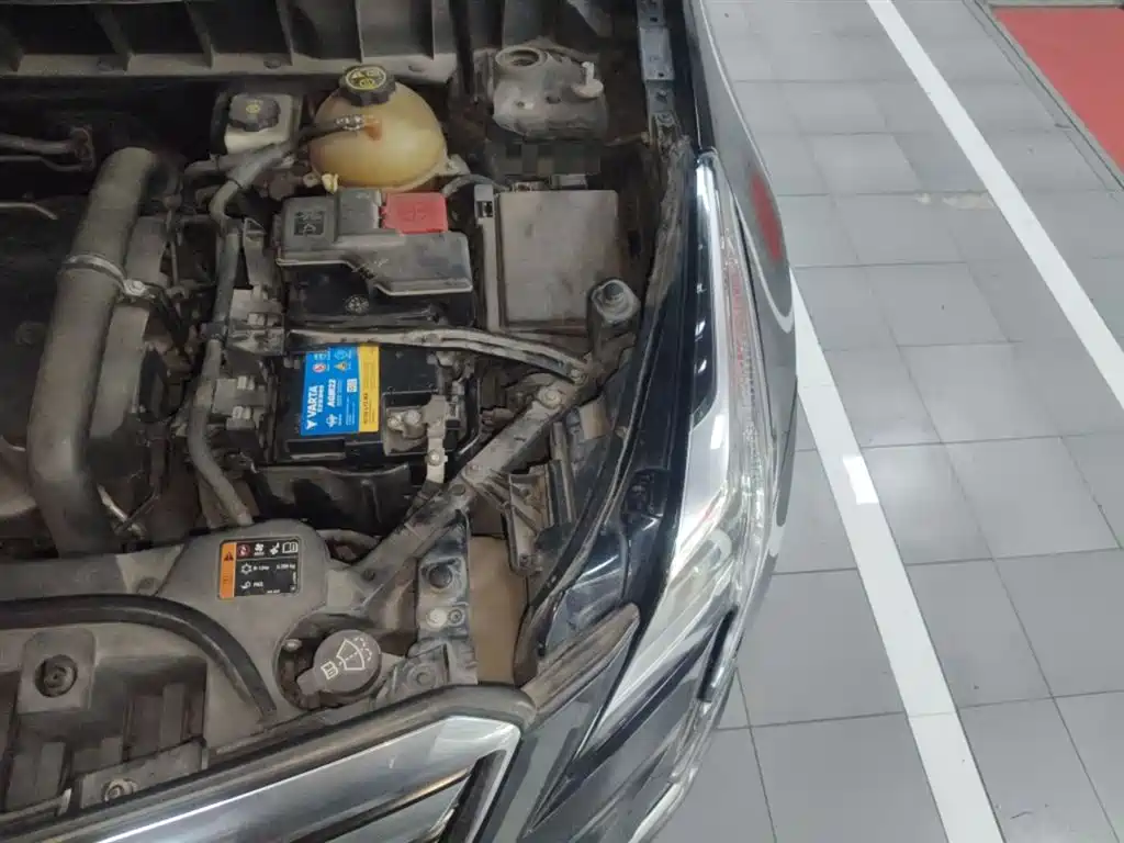 Cadillac XT5 2016 25T Luxury Model фото 22