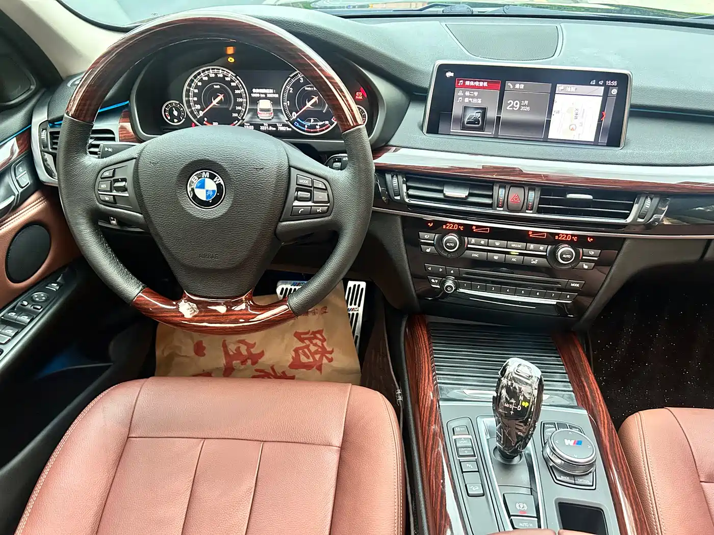 BMW X5 (Import) 2018 xDrive35i Elegant Model фото 16