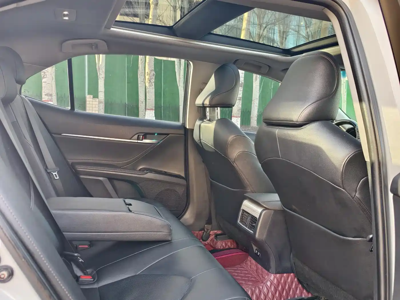 Toyota Camry 2019 Facelift Hybrid 2.5HG Luxury Edition фото 9