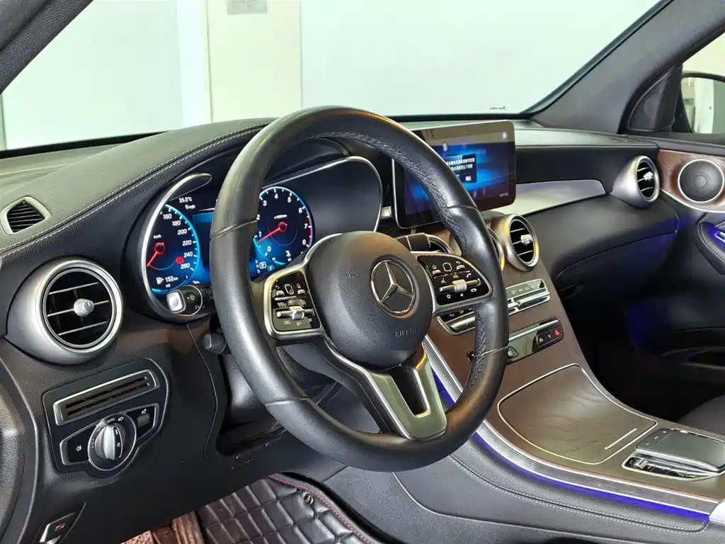 Mercedes-Benz GLC 2020 GLC 300 L 4MATIC Dynamic фото 9