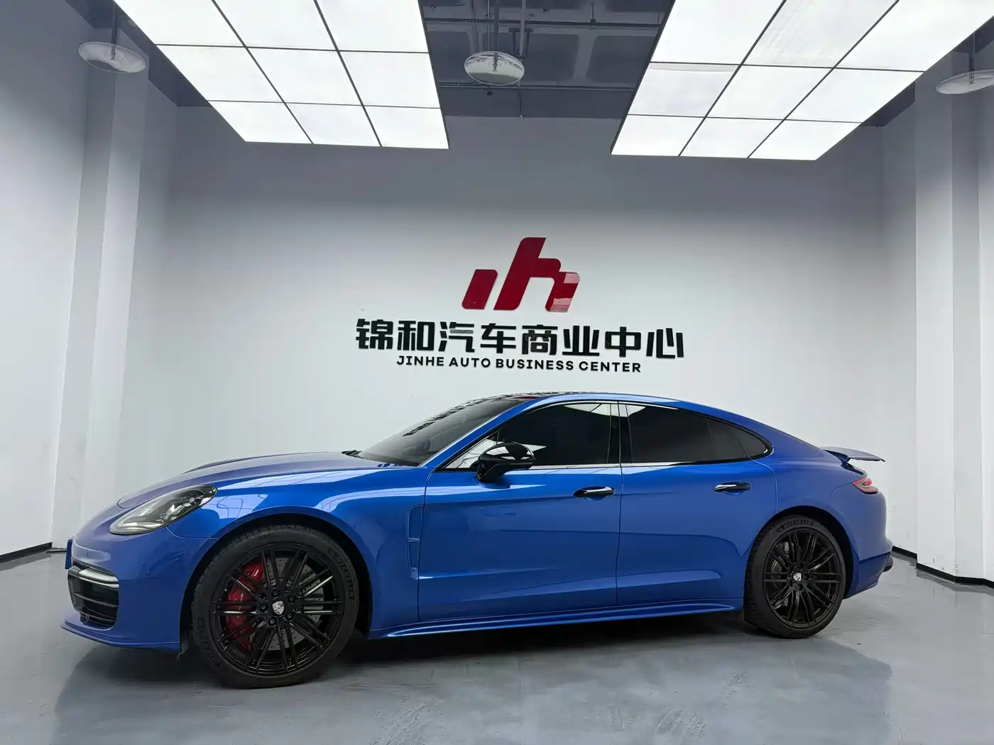 Porsche Panamera 2017 Panamera Turbo 4.0T фото 2