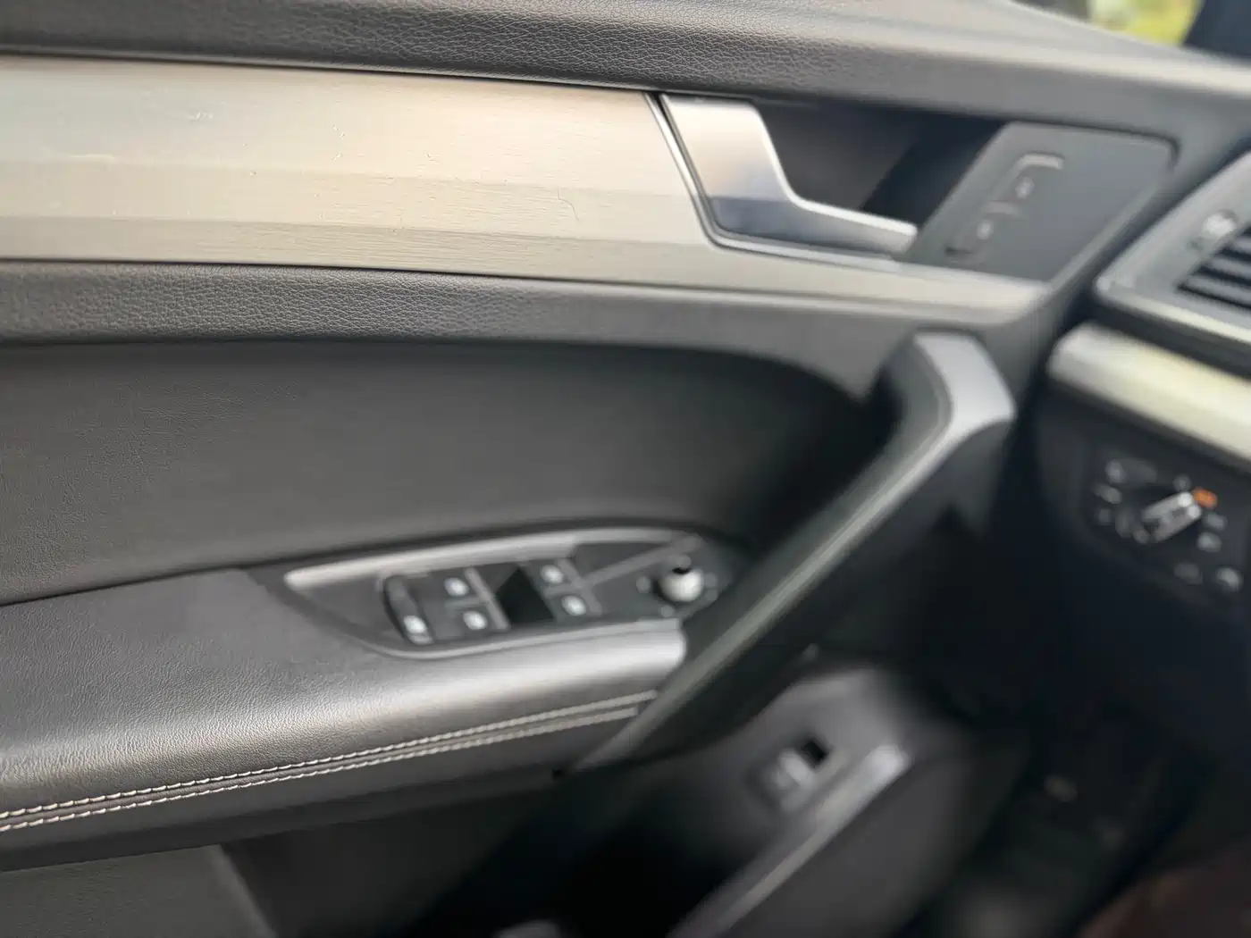 Audi Q5L 2020 40 TFSI Prestige Fashion фото 16