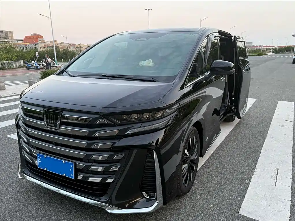 Toyota Vellfire 2023 Crown Hybrid 2.5L HV Premium