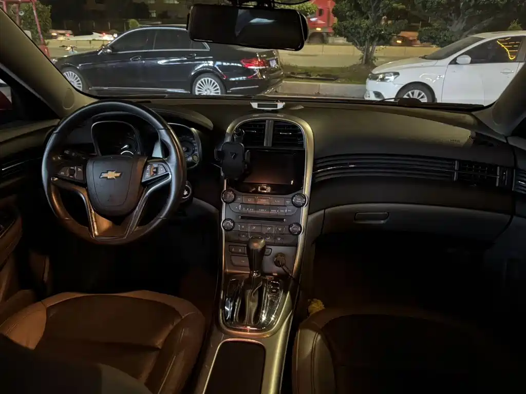 Chevrolet Malibu 2012 2012 2.0L Automatic Luxury Edition