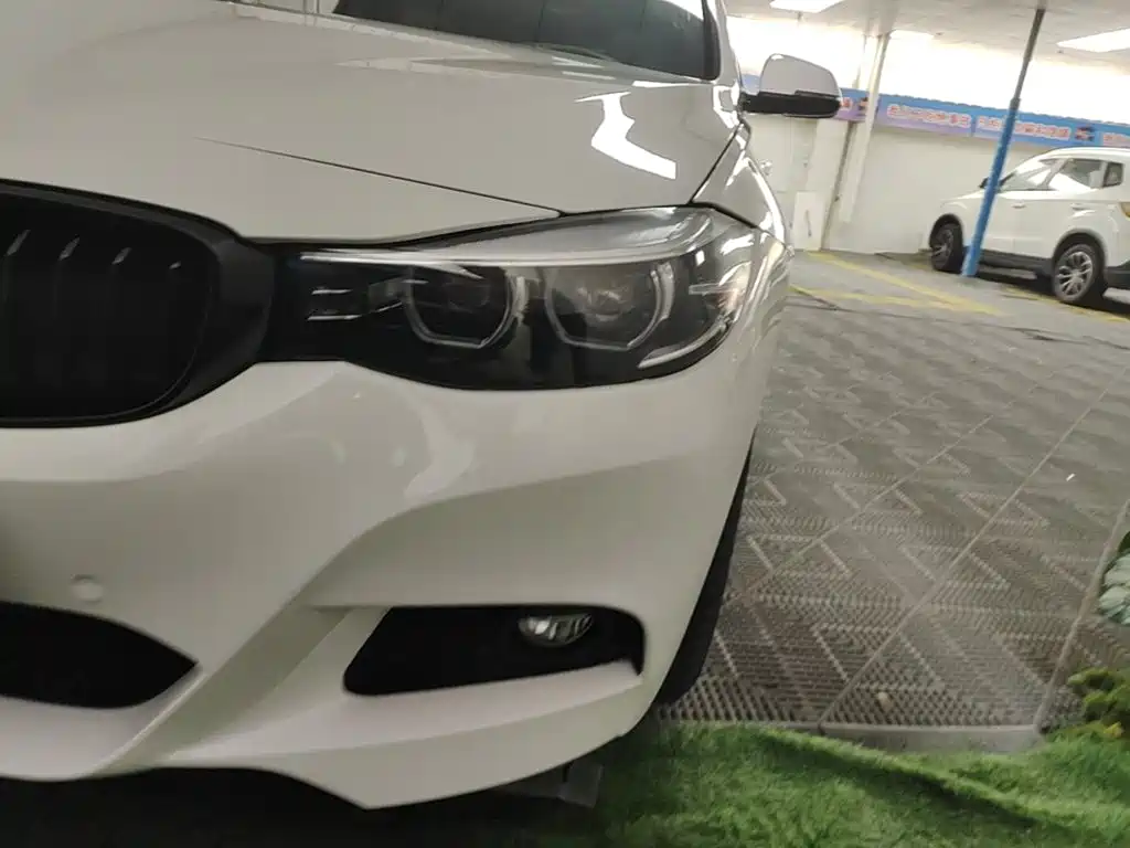 BMW 3 Series GT 2021 2020 320i M Sport Package