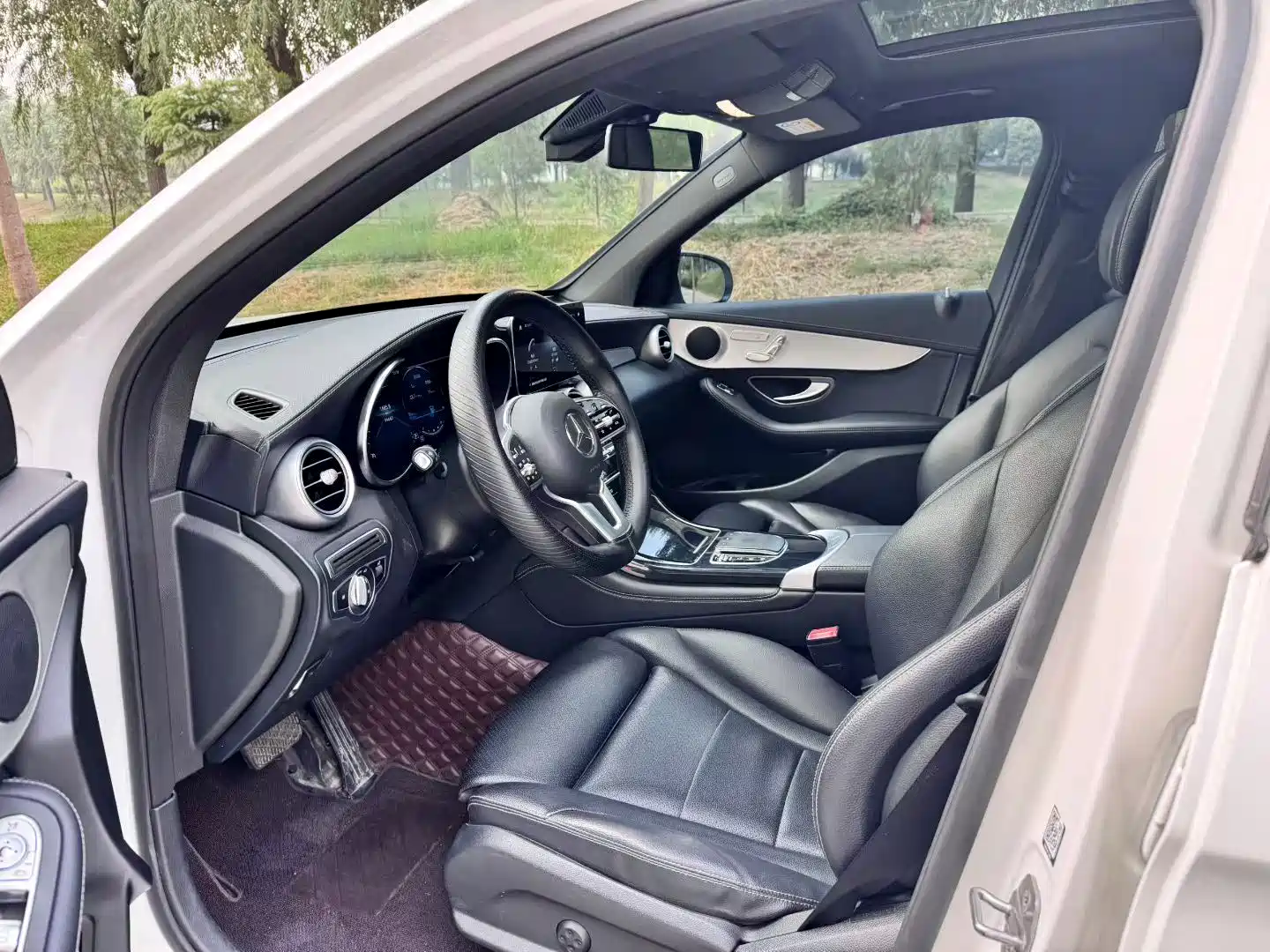 Фото 3 - Mercedes-Benz GLC