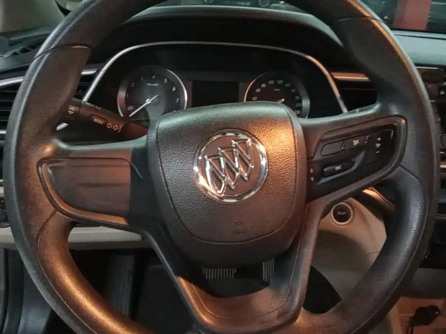 Фото 15 - Buick Excelle