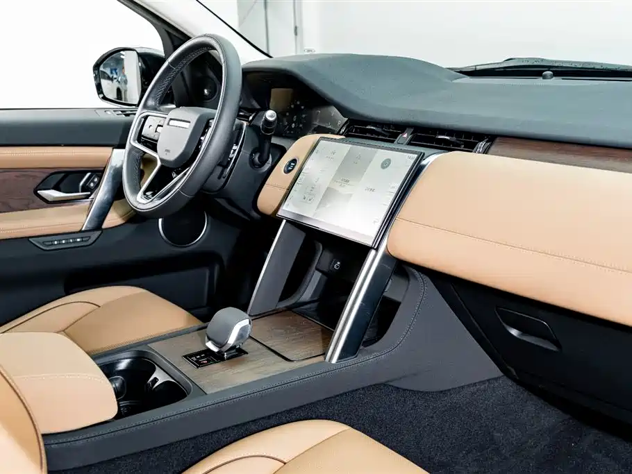 Land Rover Discovery Sport 2024 Performance Technology Edition фото 17