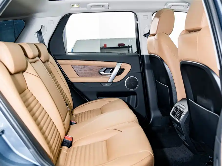 Land Rover Discovery Sport 2024 Performance Technology Edition фото 20