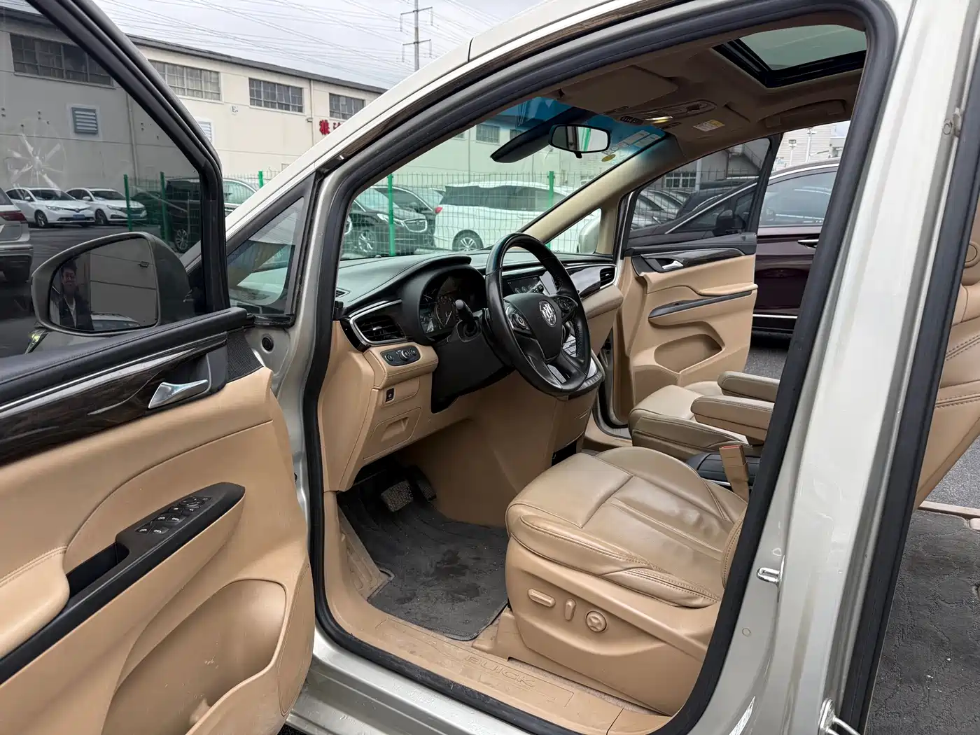 Buick GL8 2018 ES 28T Luxury Type China VI фото 16