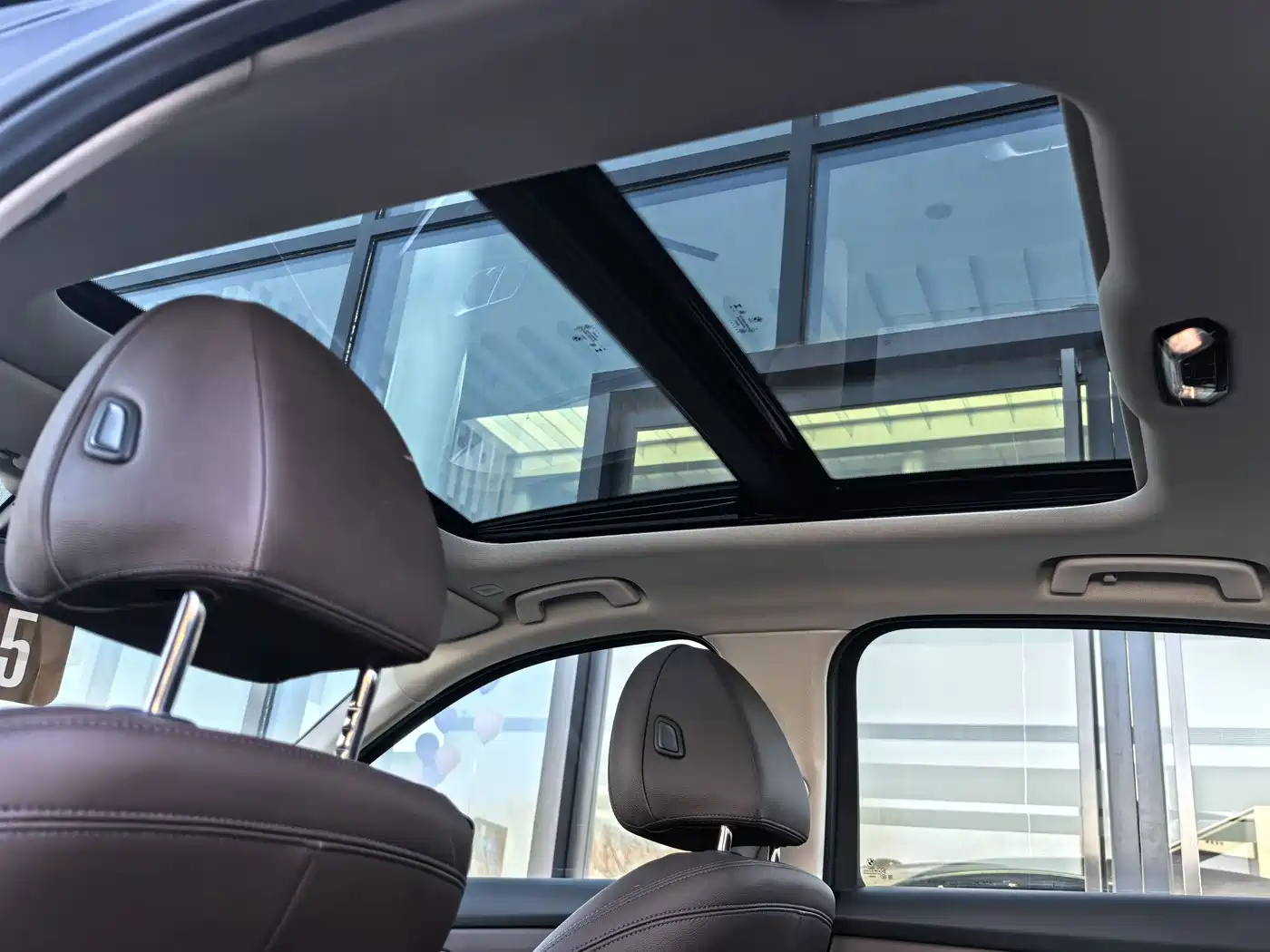 BMW 3 Series 2024 325Li M Sport Shadowline Package фото 11