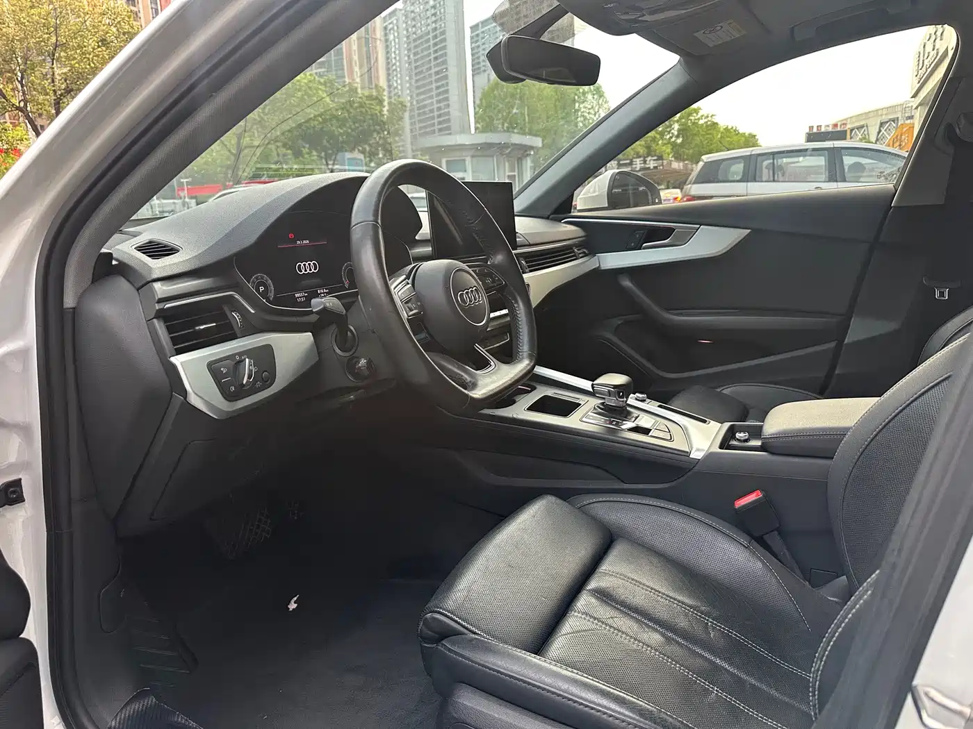 Audi A4L 2020 40 TFSI Luxury Dynamic фото 4