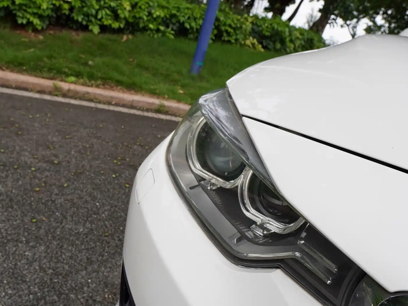 Photo 16 - BMW 3 Series
