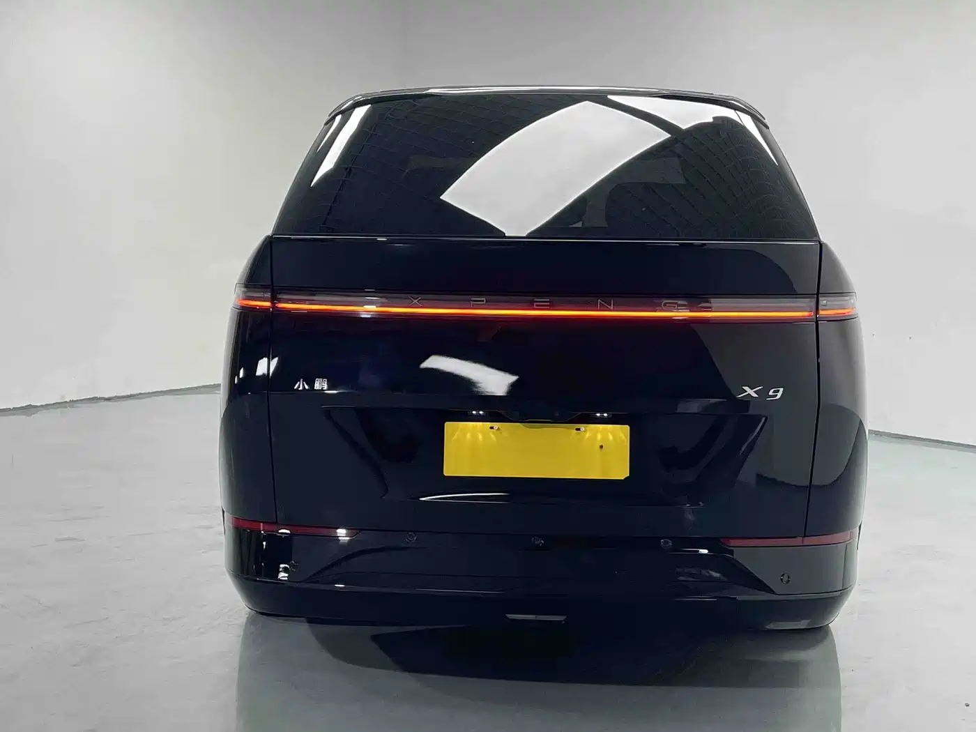 XIAOPENG X9