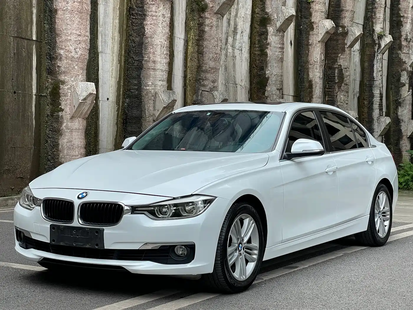 BMW 3 Series 2016 320Li Fashion Model