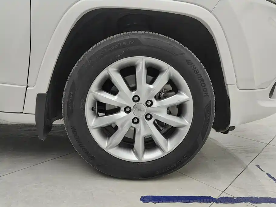 Jeep Cherokee 2018 2017 2.4L Professional Smart Edition