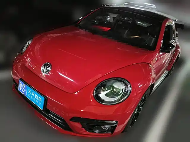 Volkswagen Beetle 2018 180TSI Obsidian Series Special Edition — фото 1