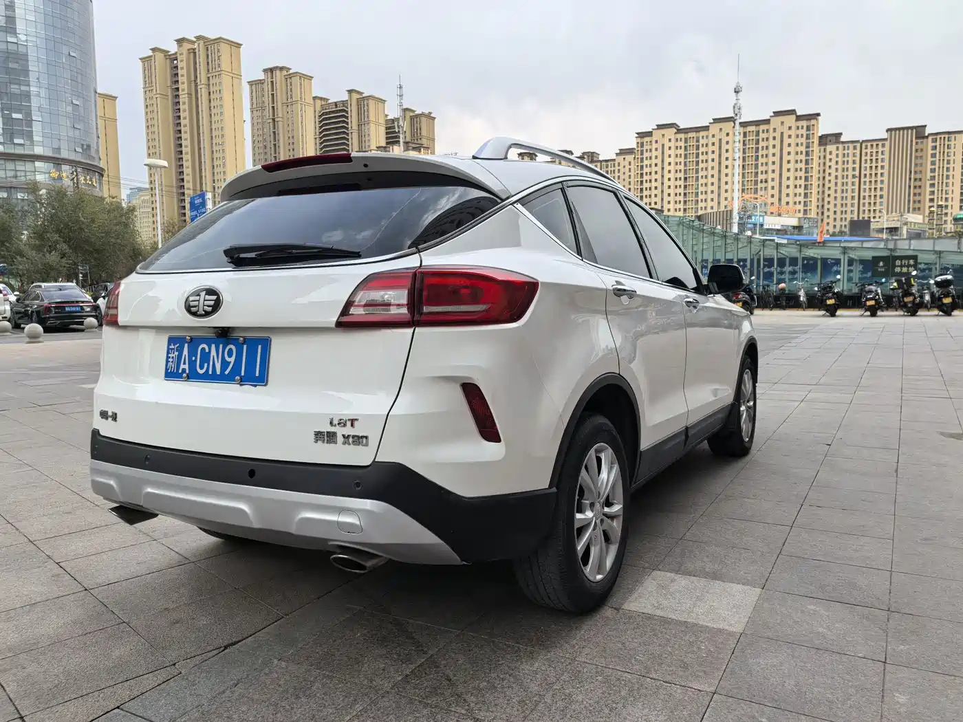 Besturn X80 2017 2017 1.8T Automatic Luxury Edition