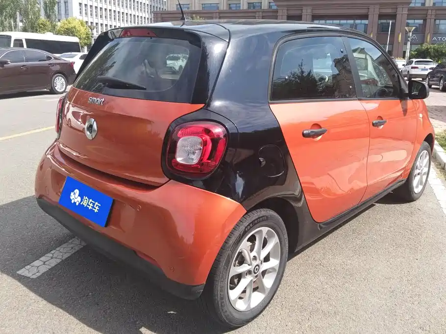 smart forfour 2018 2018 1.0L 52kW Agile Edition