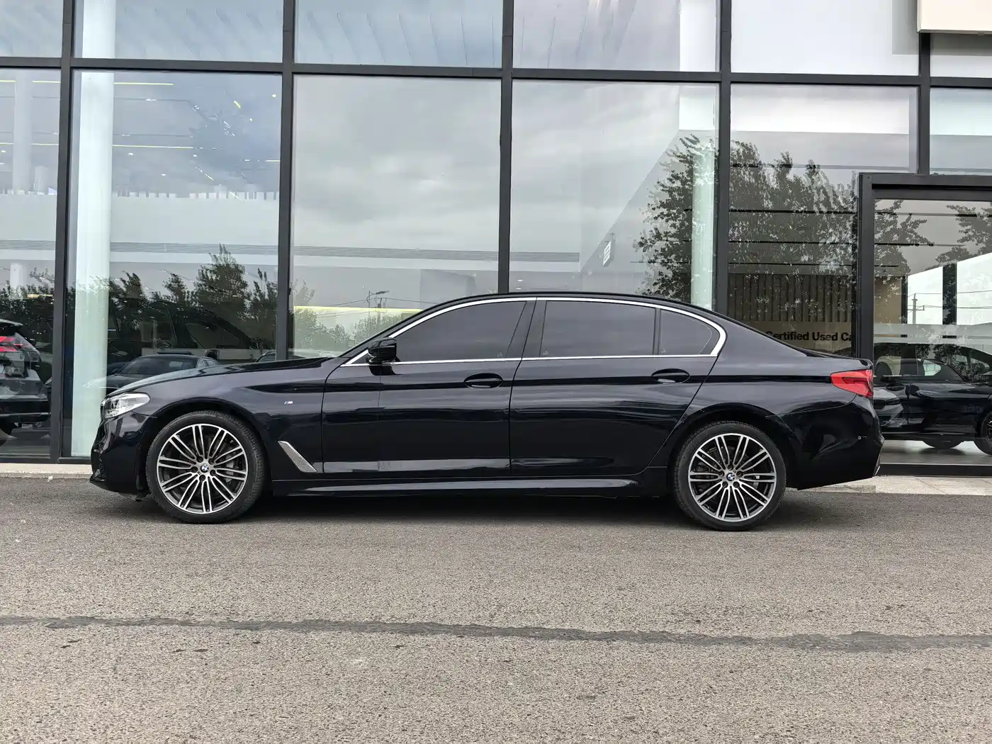BMW 5 Series 2020 530Li Leading M Sport Package фото 3