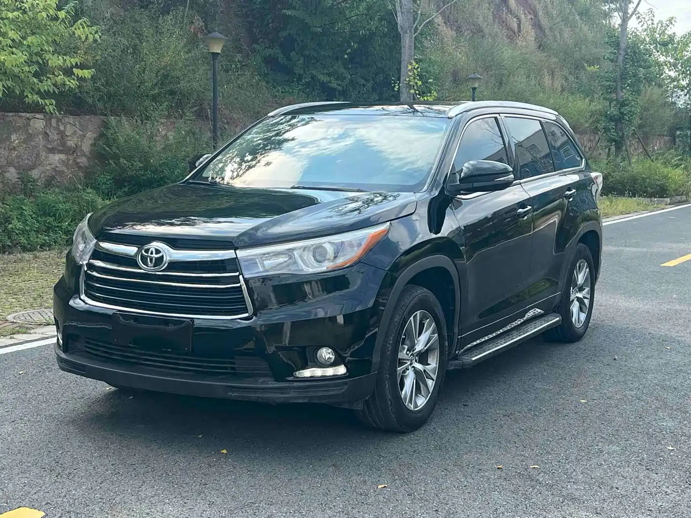 Photo 1 - Toyota Highlander