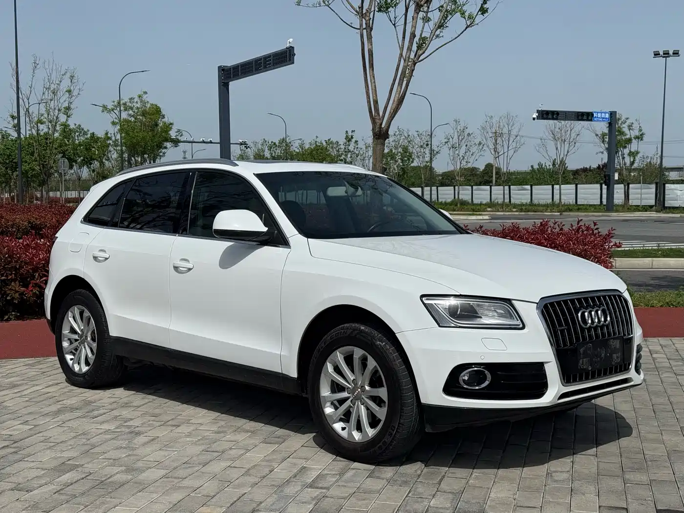 Audi Q5 2015 40 TFSI Technology фото 3