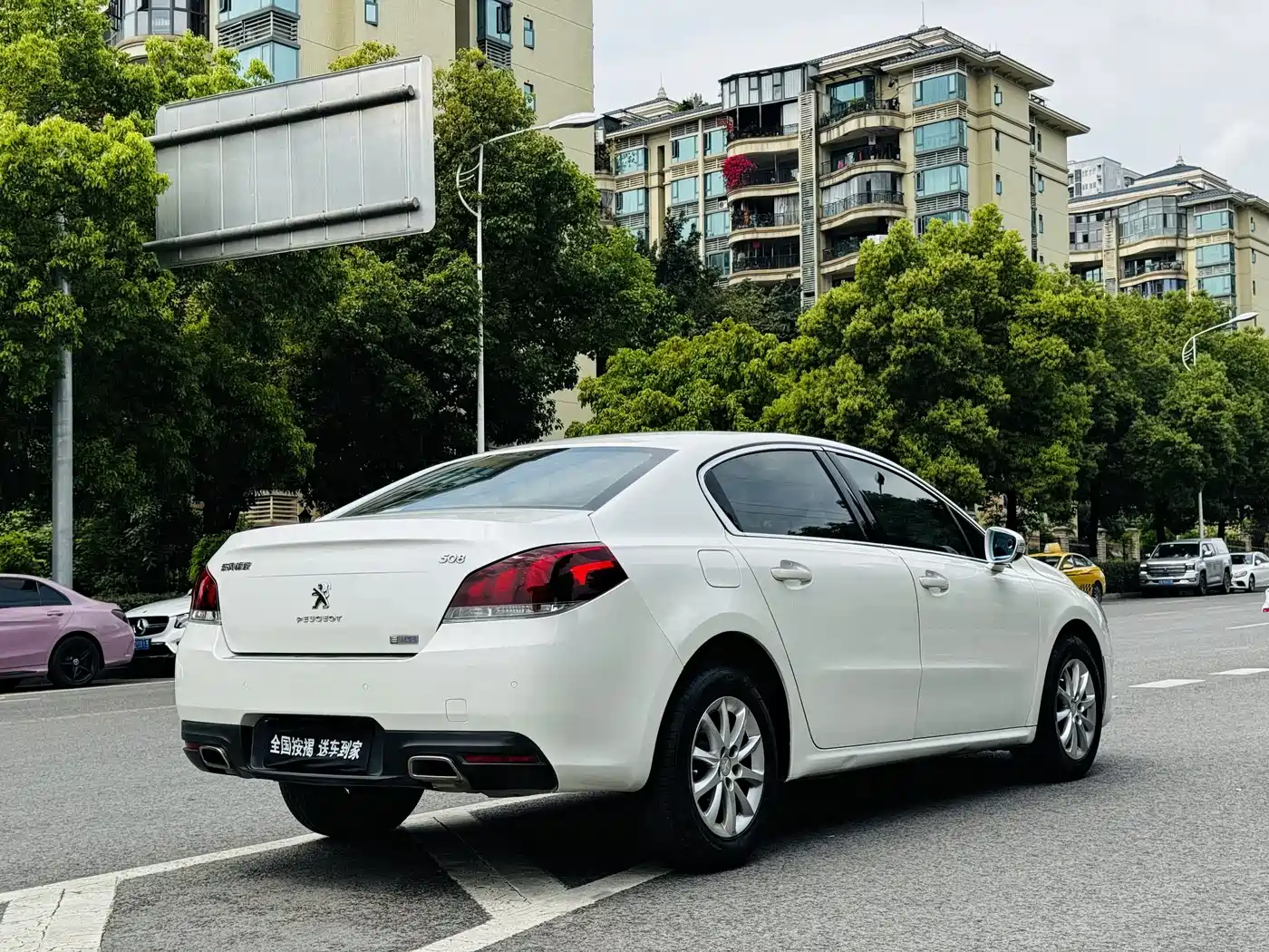 Peugeot 508 2015 1.6THP Auto Comfort Edition фото 3