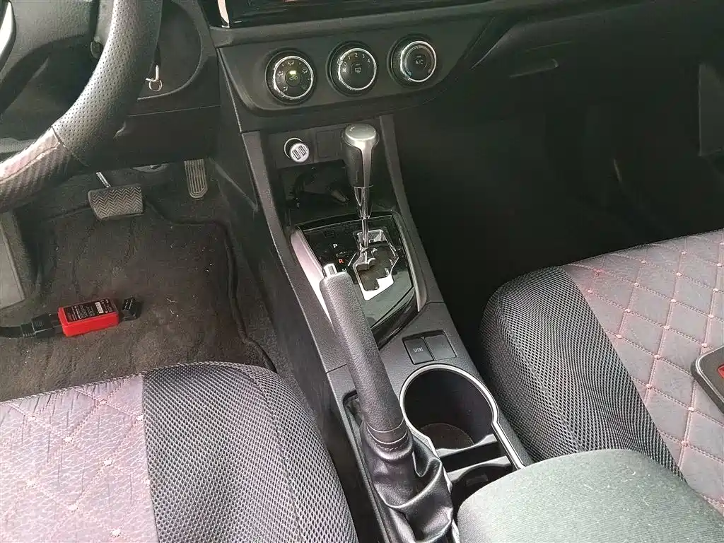 Toyota Levin 2014 1.8GS CVT Elite Edition фото 10