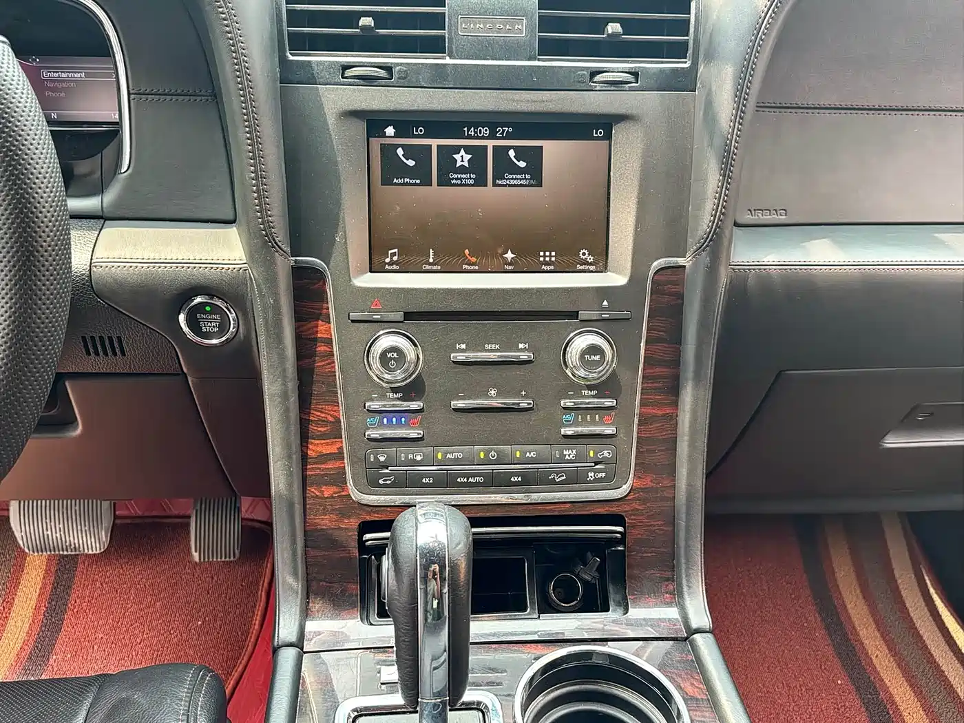 Фото 11 - Lincoln Navigator