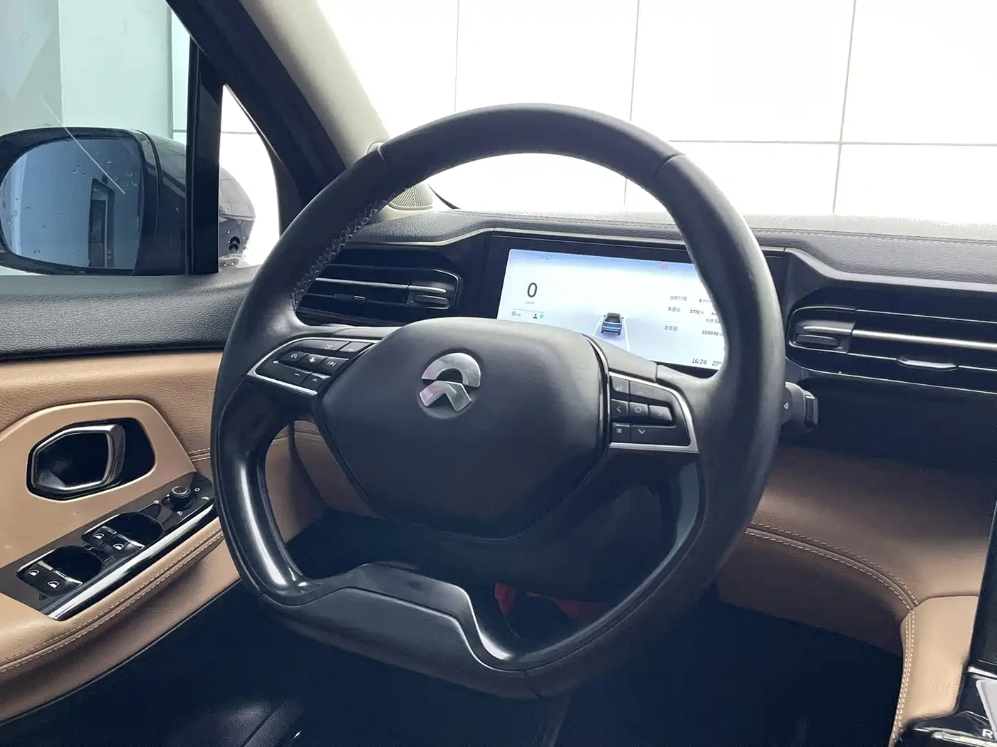 NIO ES8 2019 2018 355KM Base Model 7-Seater Version