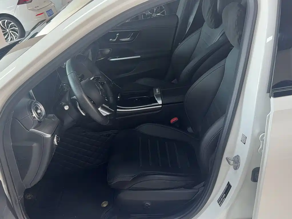 Фото 8 - Mercedes-Benz C-Class