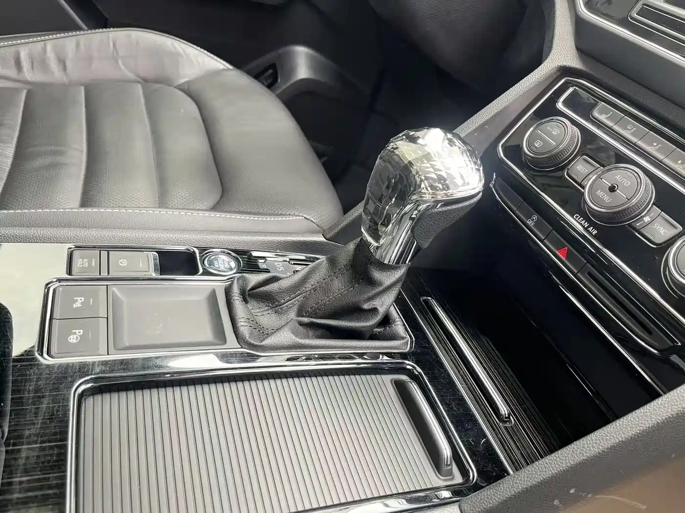 Volkswagen Teramont 2017 330TSI 2WD Luxury фото 16