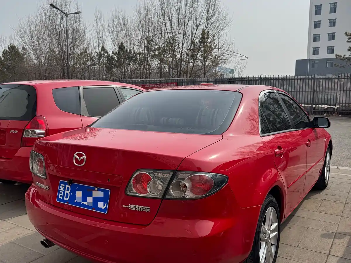 Photo 8 - Mazda 6